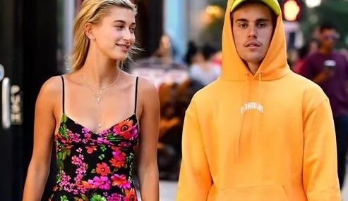 海莉将婚后姓名海莉比伯注册商标，就在赛琳娜被报导崩溃住院那天